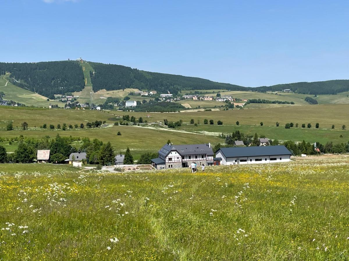 Penzion Koeniguv Mlyn Loučná pod Klínovcem Buitenkant foto